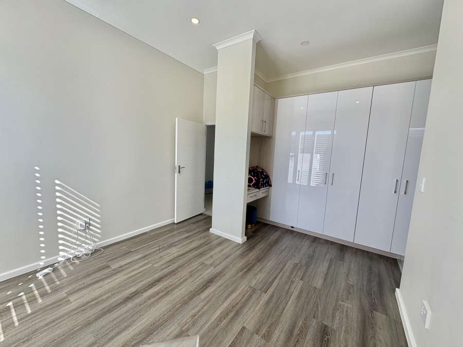 3 Bedroom Property for Sale in Sandown Western Cape